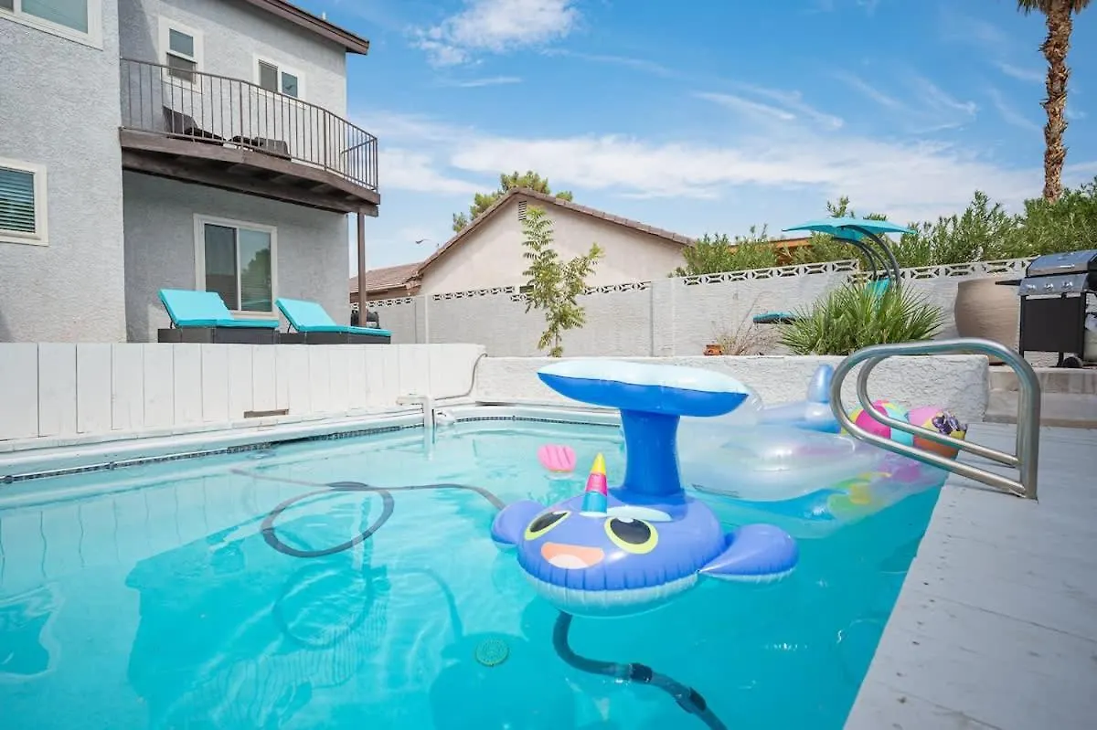 Poolside Paradise On The Strip ラスベガス 米国
